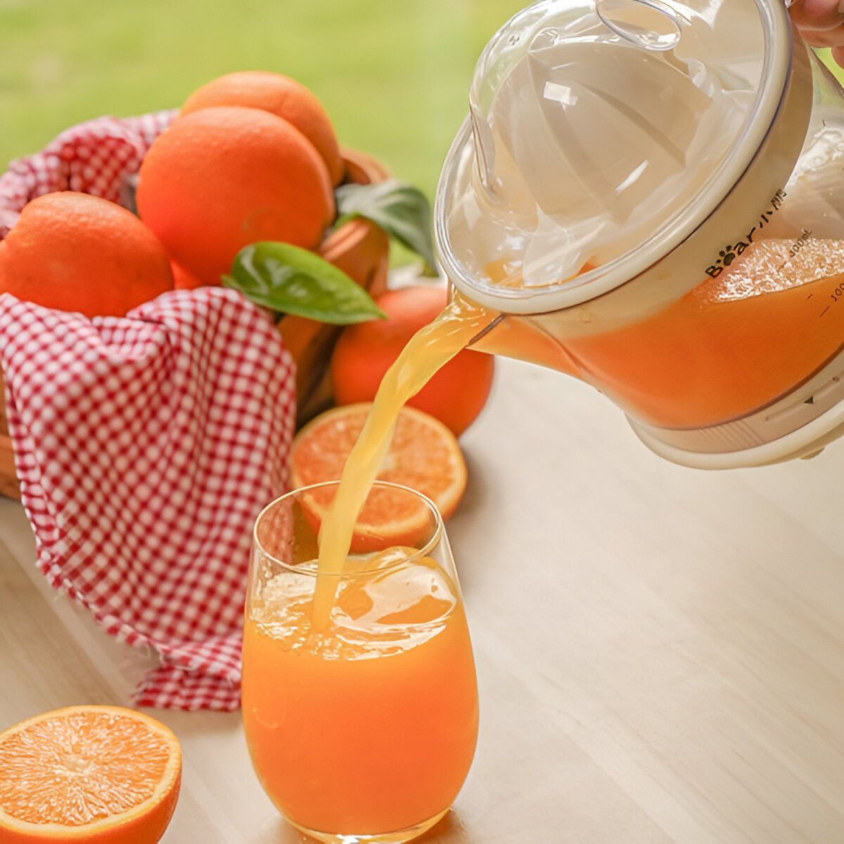 Exprimidor de Naranja Eléctrica